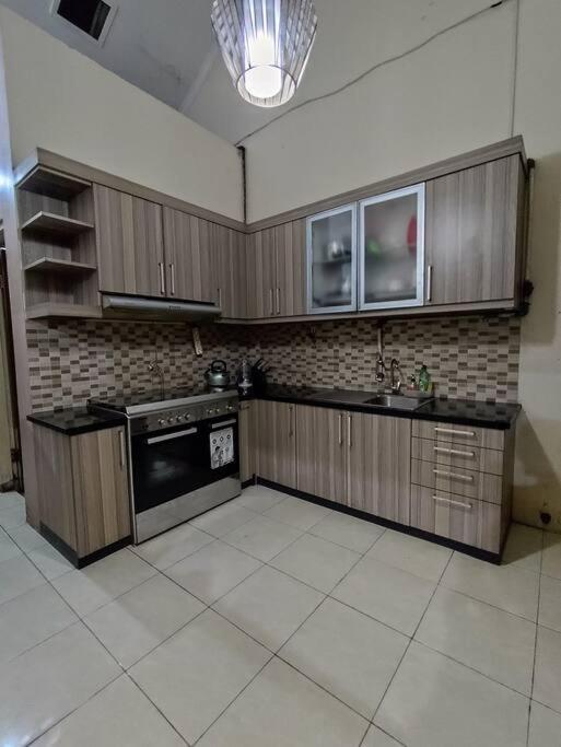 Niki Mawon Homestay Kejayan Buitenkant foto