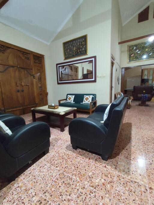 Niki Mawon Homestay Kejayan Buitenkant foto