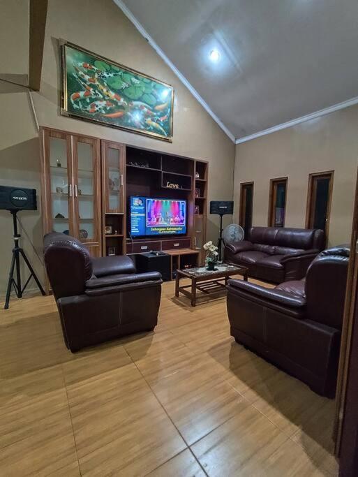 Niki Mawon Homestay Kejayan Buitenkant foto